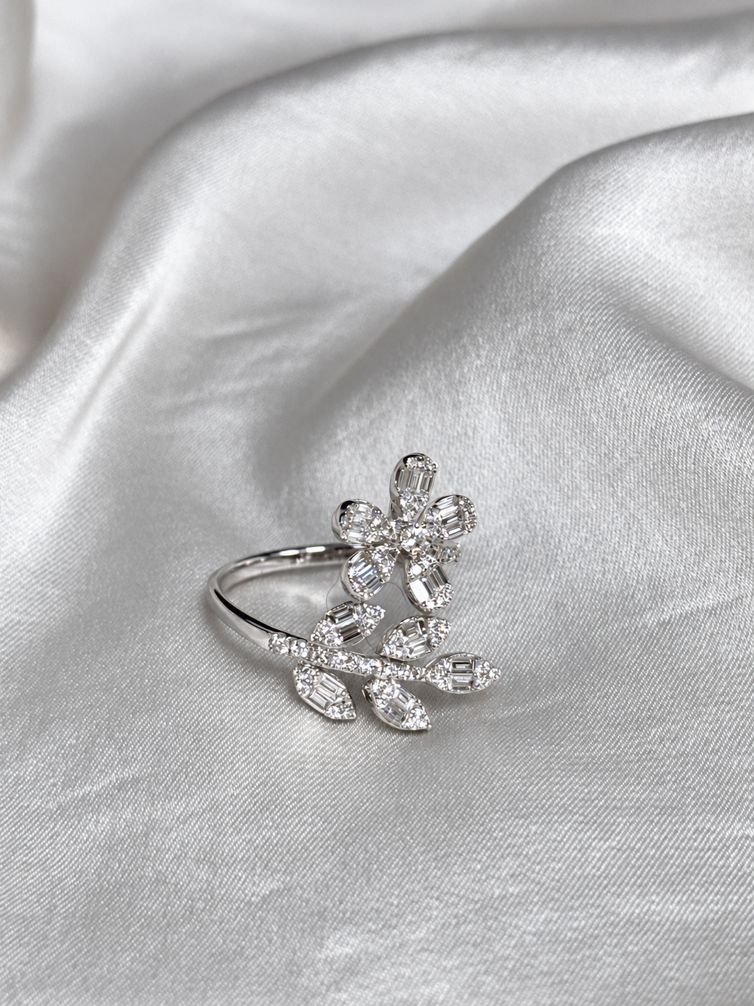 Natural Diamond Floral Ring